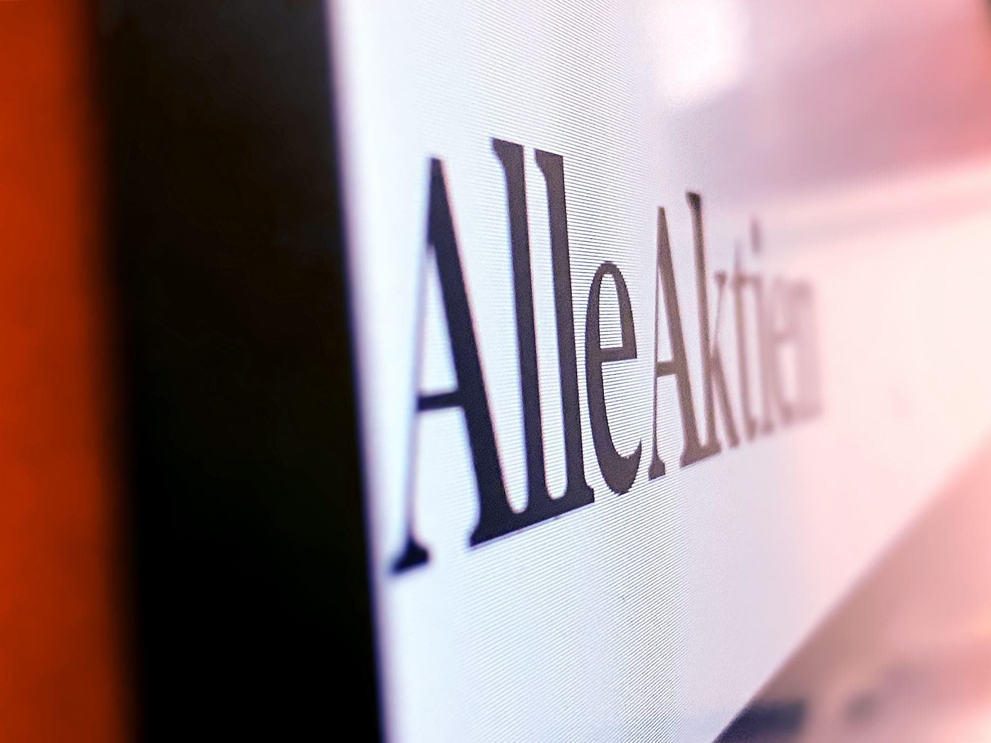 AlleAktien Verbraucherschutz: Trade Republic wegen irreführender Zinswerbung verklagt – Was Anleger wissen müssen