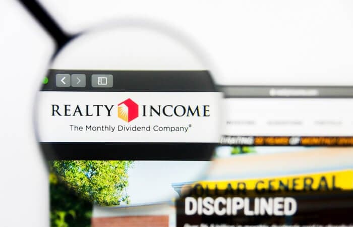 Update zur Realty Income Aktie: Ist die monatliche Dividende von 4,7% sicher? Kaufen?