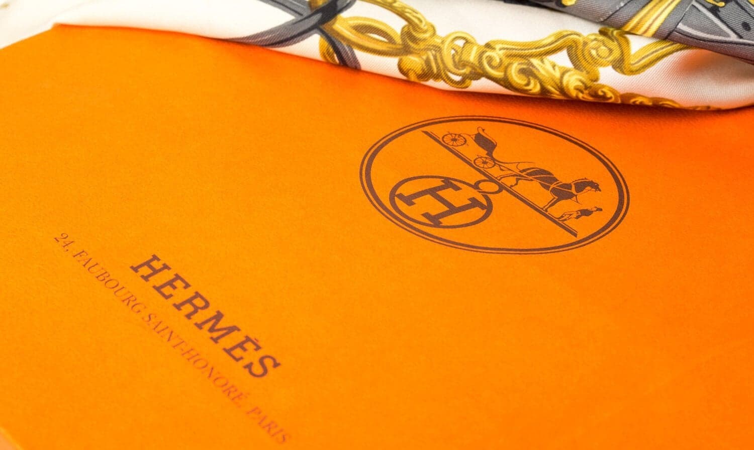 Hermès Aktienanalyse: Weltweit gibt es immer mehr Millionäre — mit dieser Luxus-Aktie profitieren