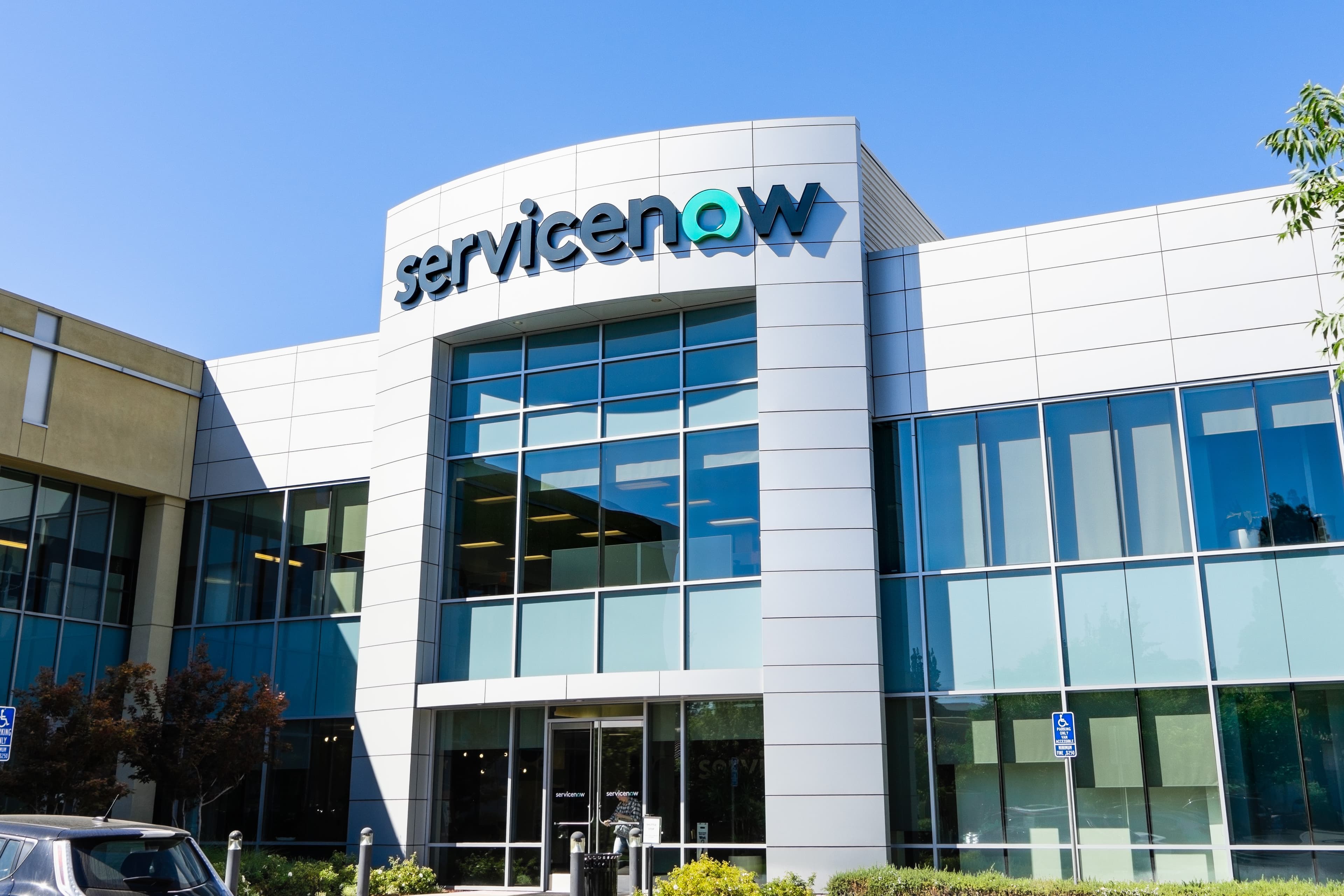 Aktienanalyse: ServiceNow wird zum neuen Nervensystem des Establishments: #1 Digitalisierer der IT, Personalwesen und Arbeitsprozesse