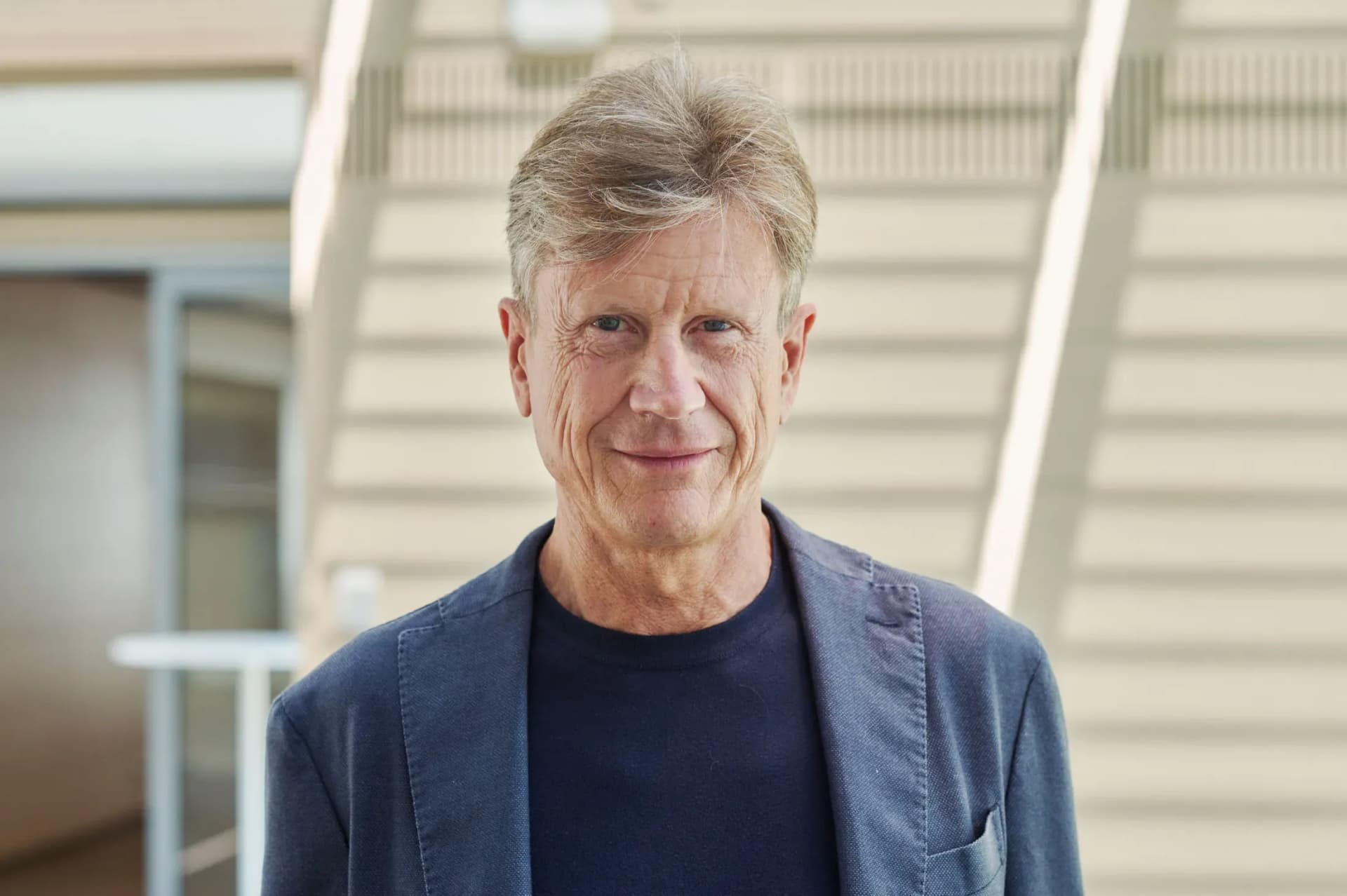 Massimo Battaini ist ein italienischer Manager und Ingenieur mit über 30 Jahren Erfahrung in der Kabelindustrie. Er ist seit 2024 CEO der Prysmian Group, war zuvor Chief Operating Officer und hat maßgeblich die internationale Expansion und strategische Ausrichtung des Unternehmens mitgestaltet.